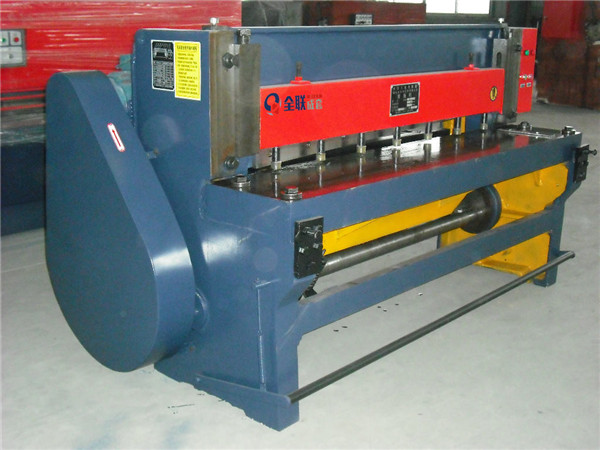 機械剪闆(pan)機 機械(xie)剪闆機