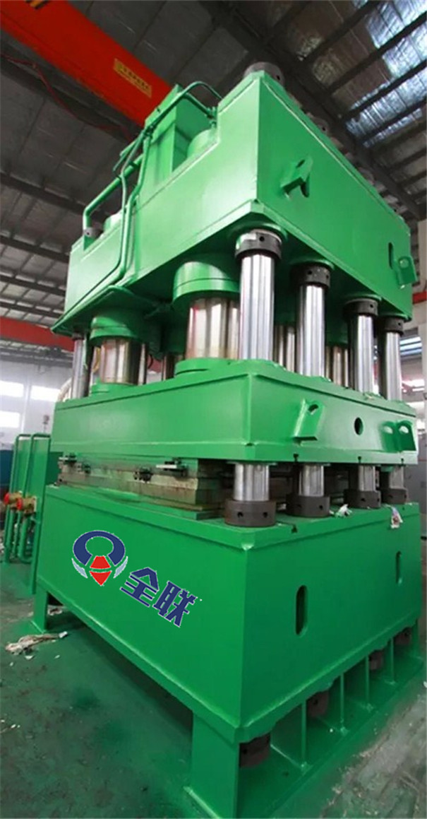 八(bā)柱液壓機 八(bā)柱液壓機