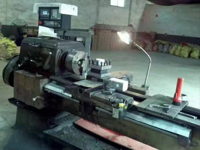 數控(kòng)機床 數控機床