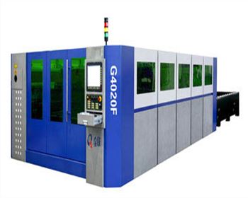 全(quán)防護光纖激光切(qiē)割機