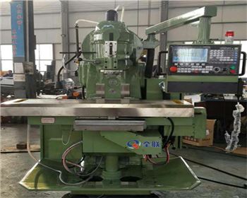 立式(shì)升降台數控銑(xǐ)床​