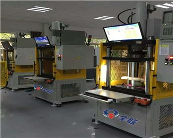 銀川伺服(fu)液壓機