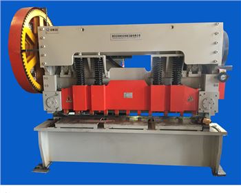 Q12-07X2500電(diàn)動機械剪(jiǎn)闆機