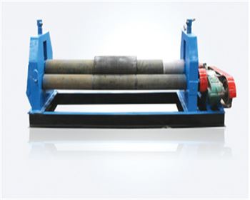 機械半自(zi)動三輥卷(juan)闆機 機械(xie)半自動三(sān)輥卷闆機(jī)