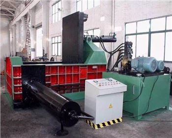 卧式金(jin)屬液壓打包機 卧(wò)式金屬液壓打包(bāo)機