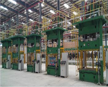 液(yè)壓機應該怎樣(yàng)保證液壓油的(de)清潔注意事項(xiang)