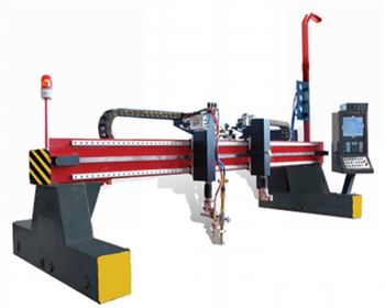 龍門(mén)數控火焰切(qie)割機